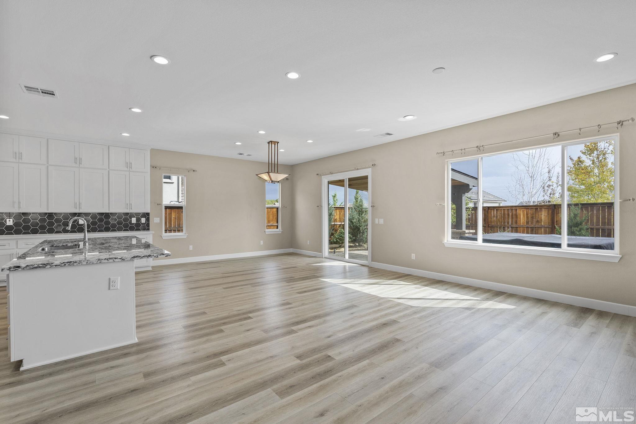 284 Endeavor Road Reno, NV 89439 - Photo 10 of 33 Photo 10