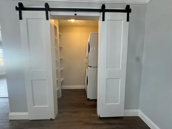 $2,650 | 702 Marion Street, Port Neches, TX 77651