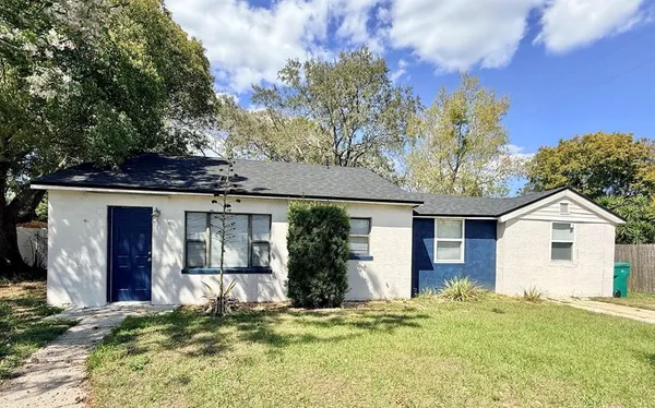 $1,700 | 115 East Chesley Avenue, Eustis, FL 32726