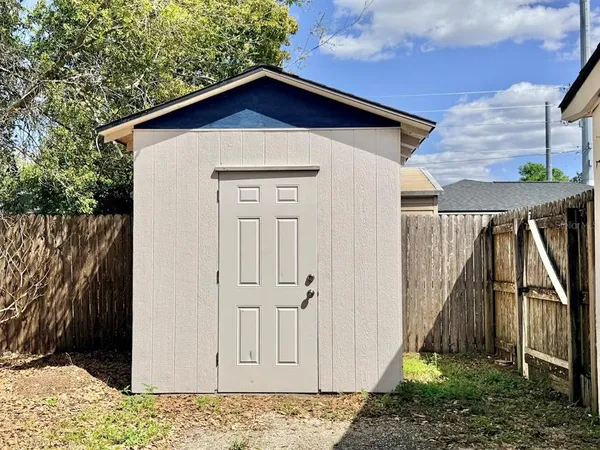 $1,700 | 115 East Chesley Avenue, Eustis, FL 32726