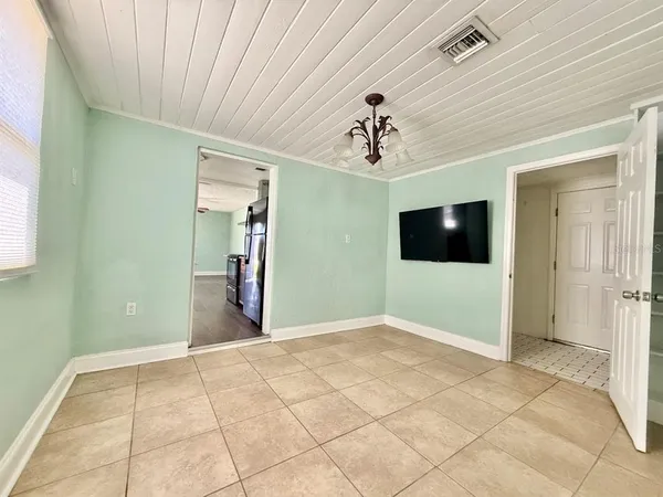 $1,700 | 115 East Chesley Avenue, Eustis, FL 32726