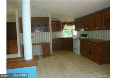 25 Blue Valley Road Linden, VA 22642 - Photo 8 of 17 Kitchen