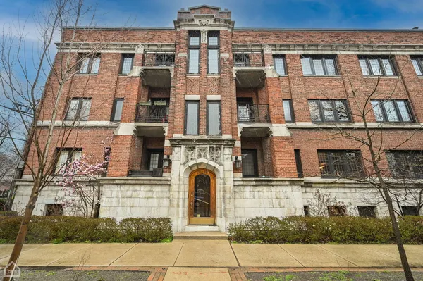 $279,000 | 1368 East 57th Street, Unit 1, Chicago, IL 60637