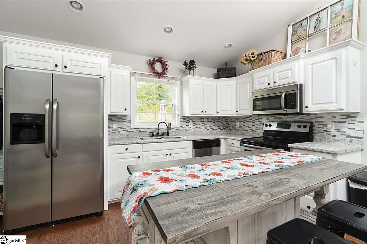 512 Secona Road Pickens, SC 29671 - Photo 14 of 24 Gallery Image 14