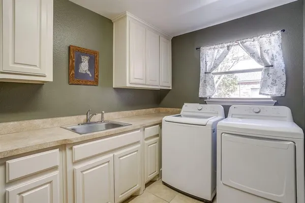 $730,000 | 43 Crown Road, Willow Park, TX 76087