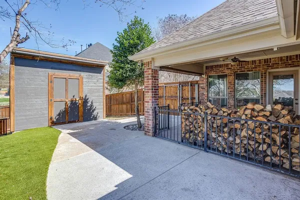 $730,000 | 43 Crown Road, Willow Park, TX 76087