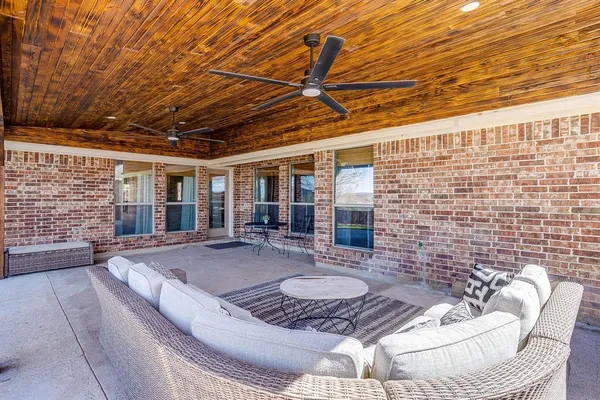 $730,000 | 43 Crown Road, Willow Park, TX 76087