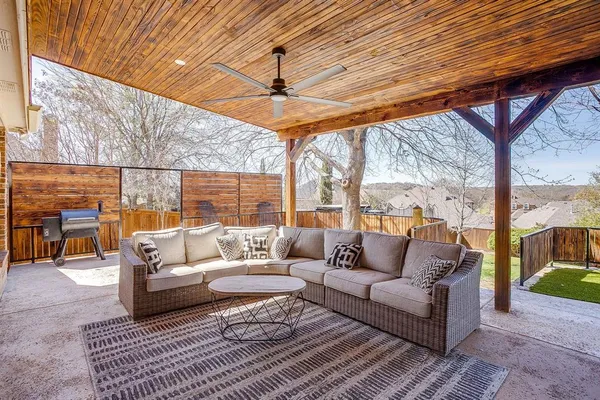 $730,000 | 43 Crown Road, Willow Park, TX 76087