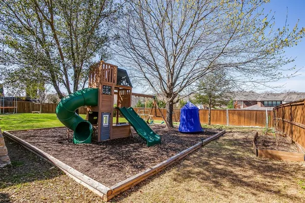 $730,000 | 43 Crown Road, Willow Park, TX 76087