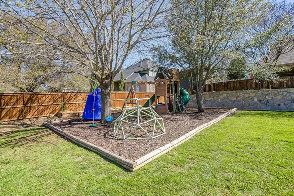 $730,000 | 43 Crown Road, Willow Park, TX 76087