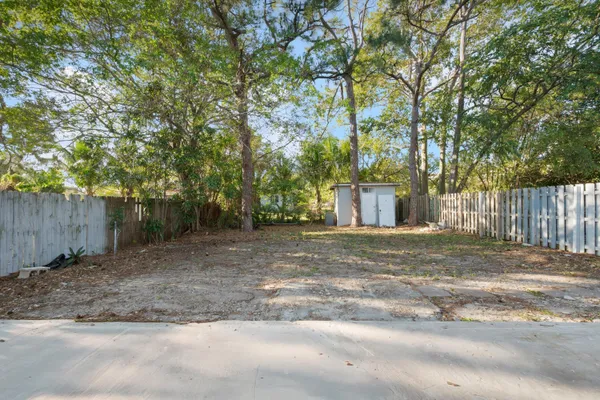 $3,000 | 836 Southwest 13th Court, Pompano Beach, FL 33060