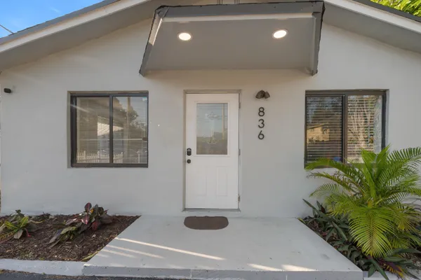 $3,000 | 836 Southwest 13th Court, Pompano Beach, FL 33060