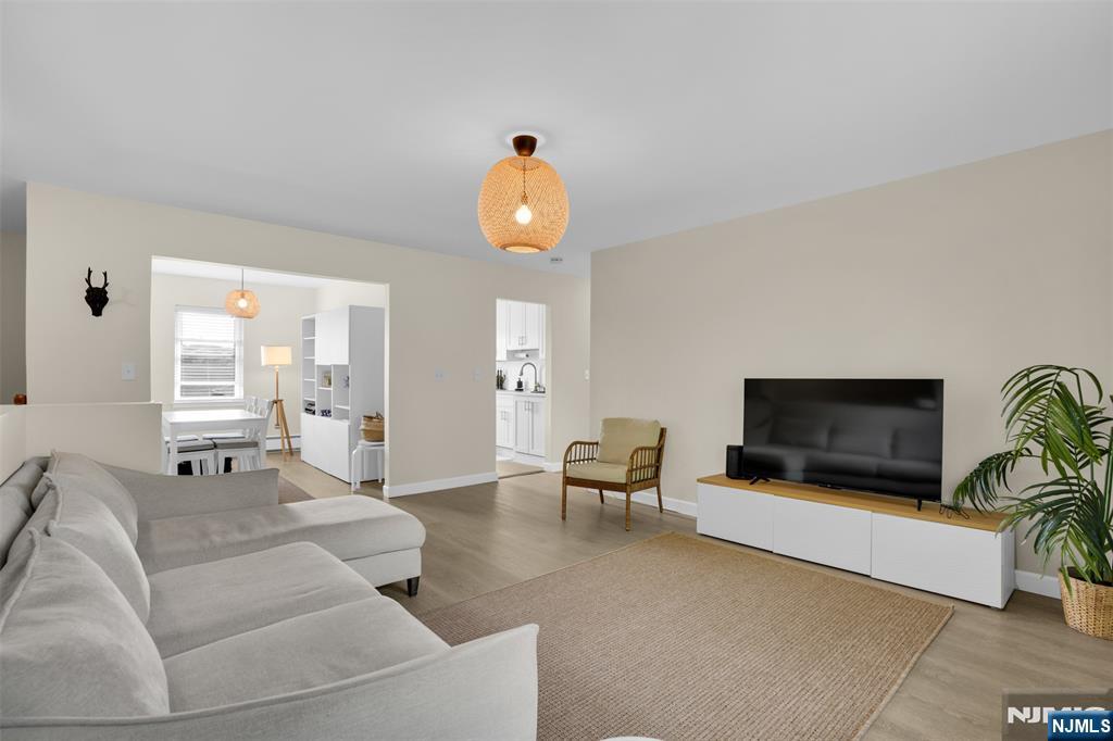1152 Valley Road, Unit 2B Wayne, NJ 07470 - Photo 2 of 16