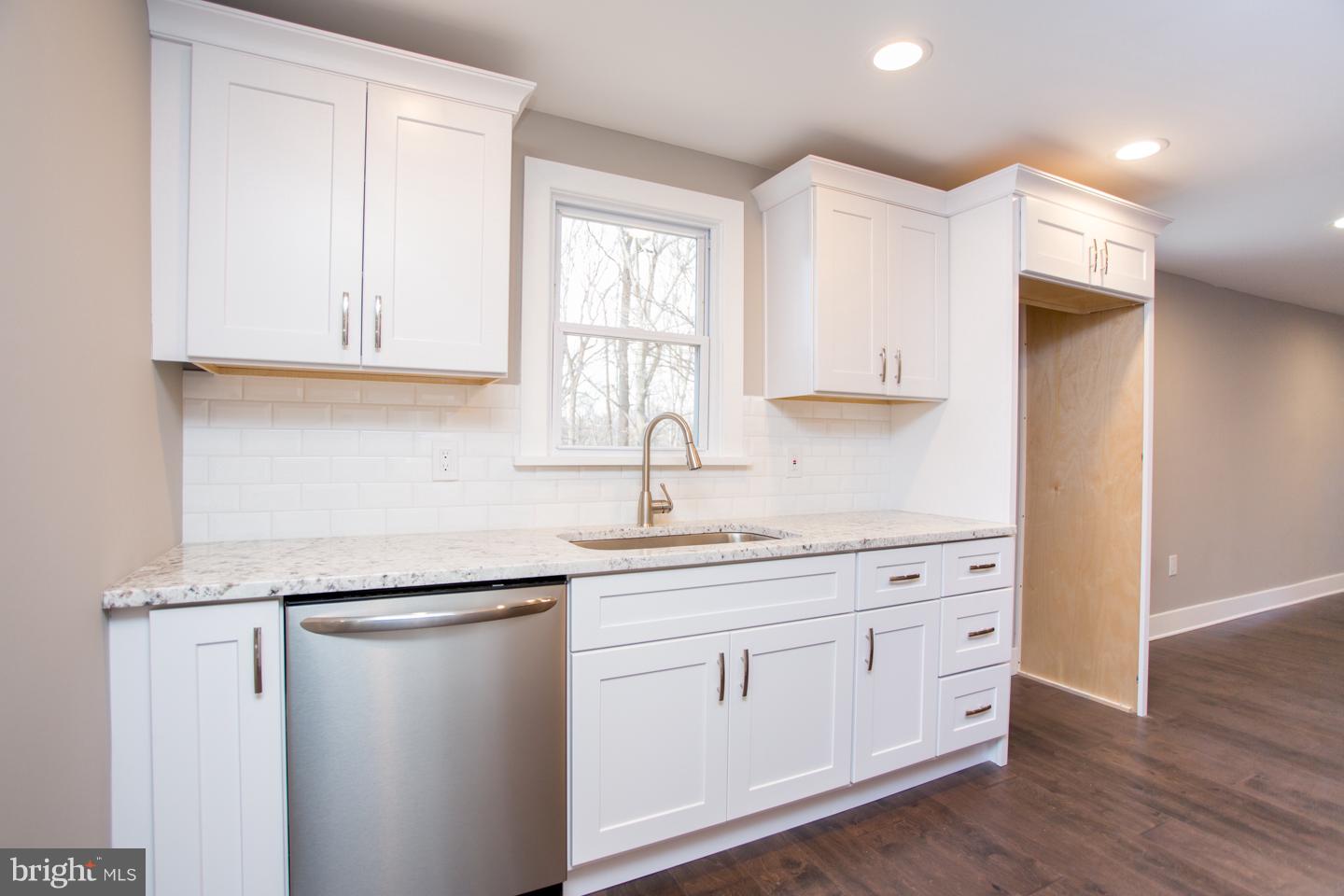 2934 Snake Hill Road Doylestown, PA 18902 - Photo 10 of 26