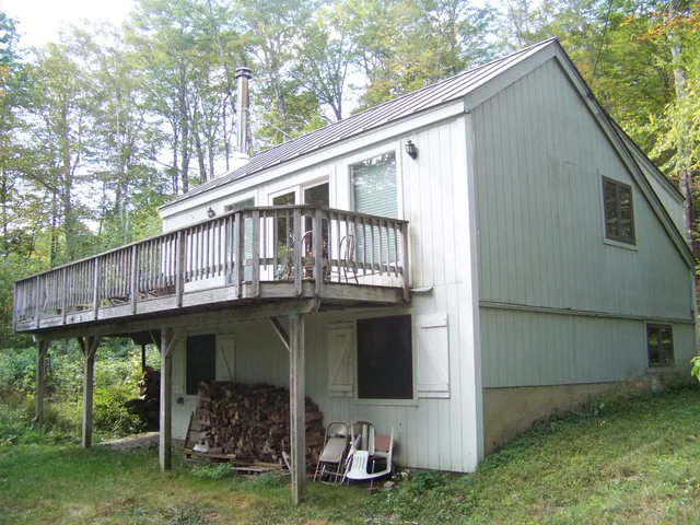$299,000 | 436 Mt View Loop, Rochester, VT 05767