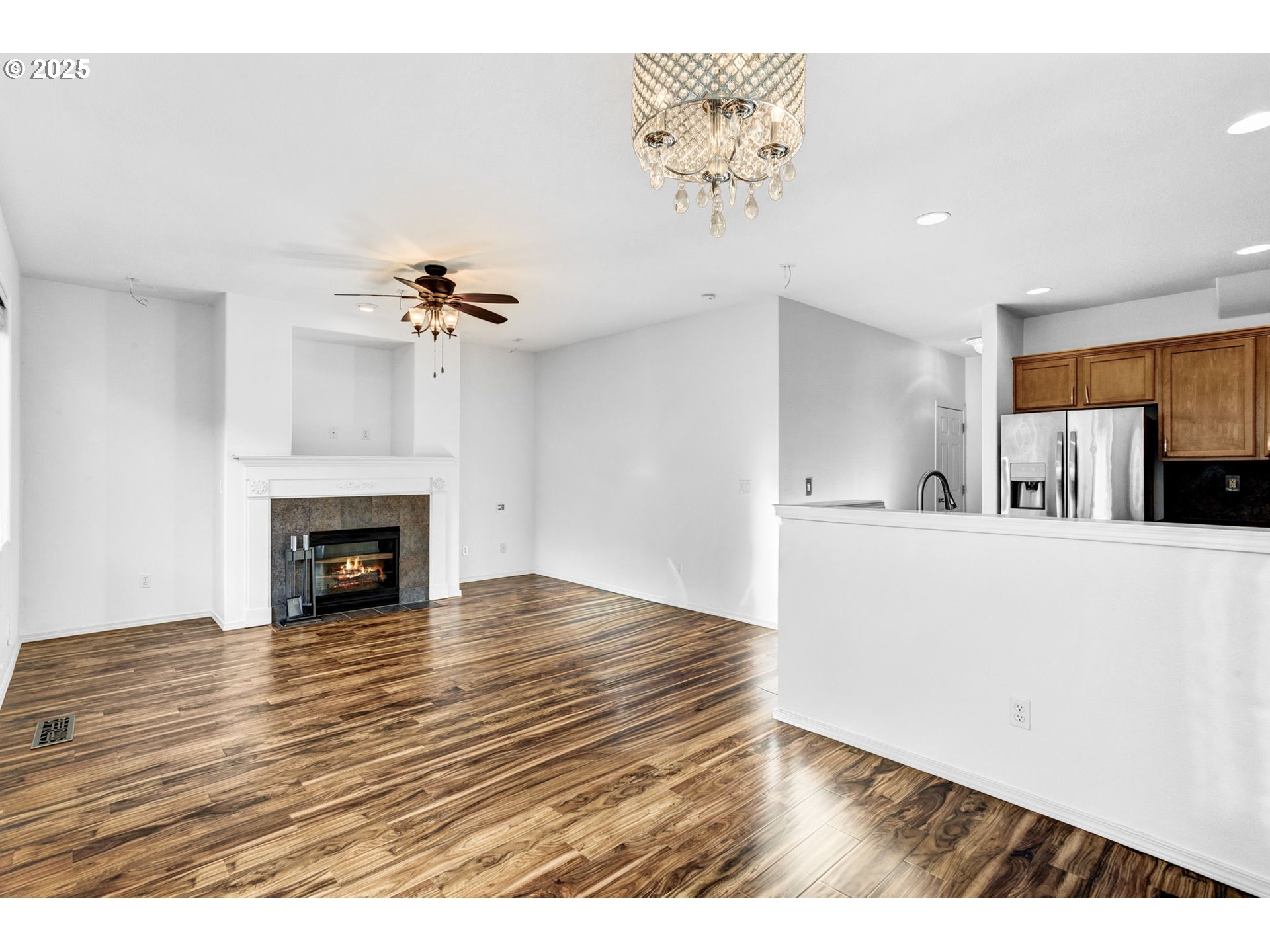 950 Southwest 17th Way Troutdale, OR 97060 - Photo 16 of 42