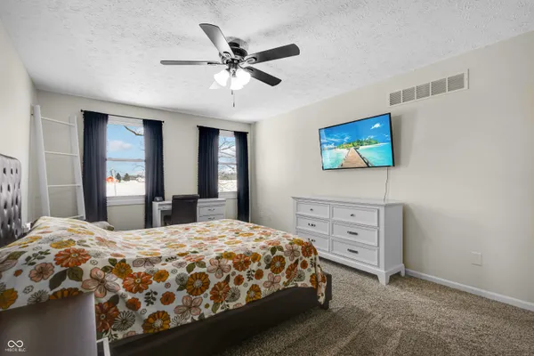 $395,000 | 3981 West 1000 South, Pendleton, IN 46064