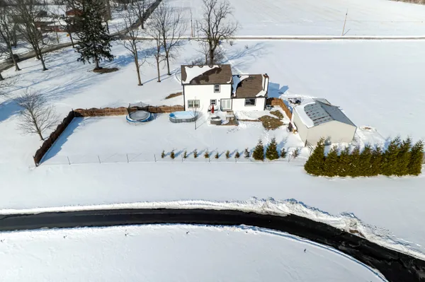 $395,000 | 3981 West 1000 South, Pendleton, IN 46064