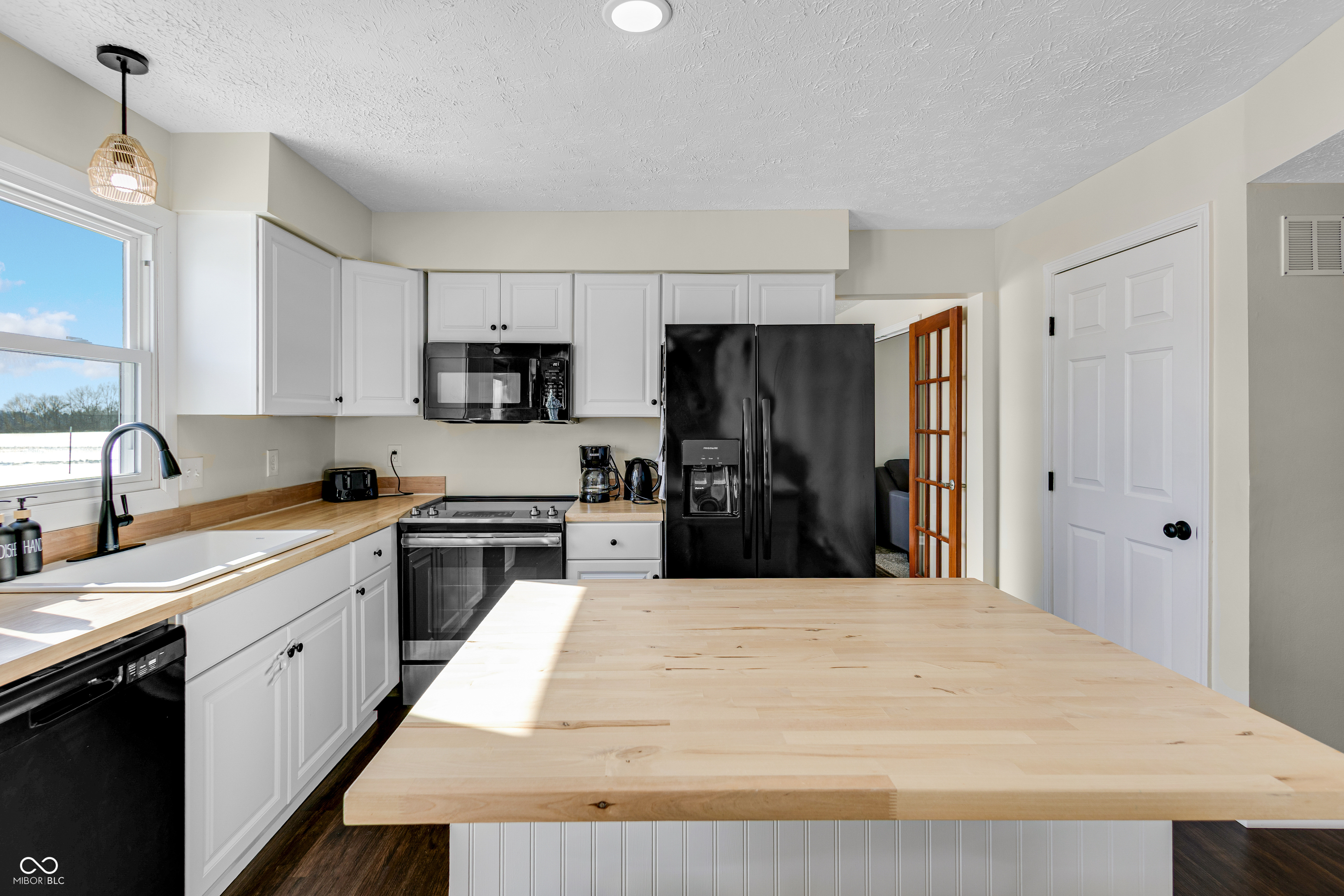 3981 West 1000 South Pendleton, IN 46064 - Photo 10 of 60