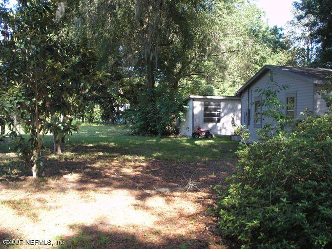 149 Heidt Road Palatka, FL 32177 - Photo 5 of 11 yard