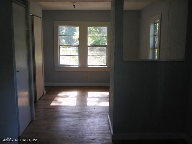 149 Heidt Road Palatka, FL 32177 - Photo 7 of 11 wood floors
