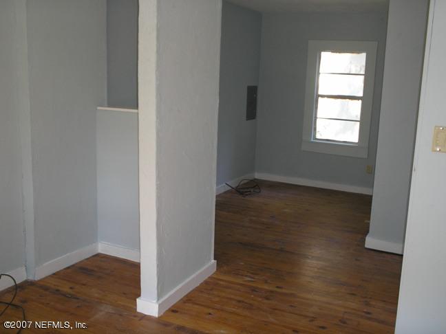 149 Heidt Road Palatka, FL 32177 - Photo 8 of 11 wood floors