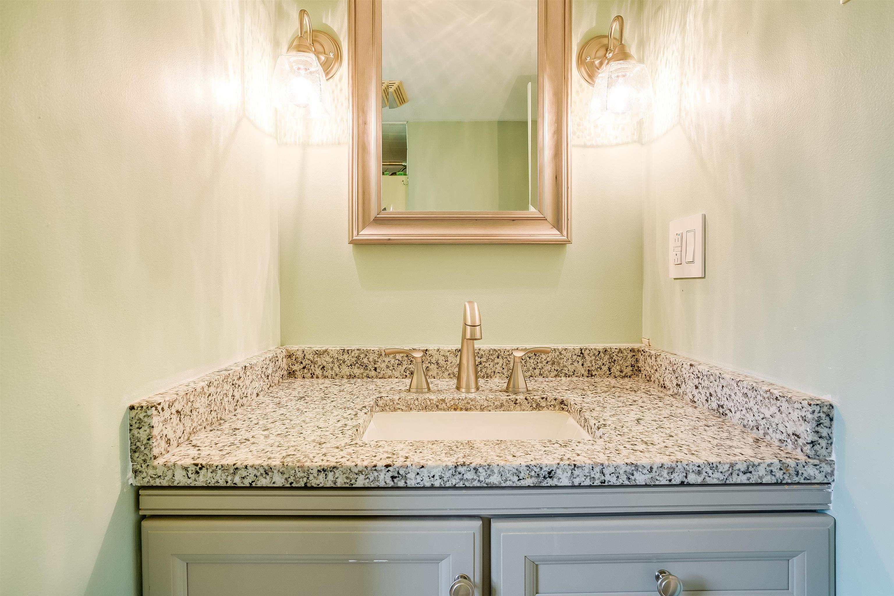 36 Holmgren Road Stratham, NH 03885 - Photo 27 of 40