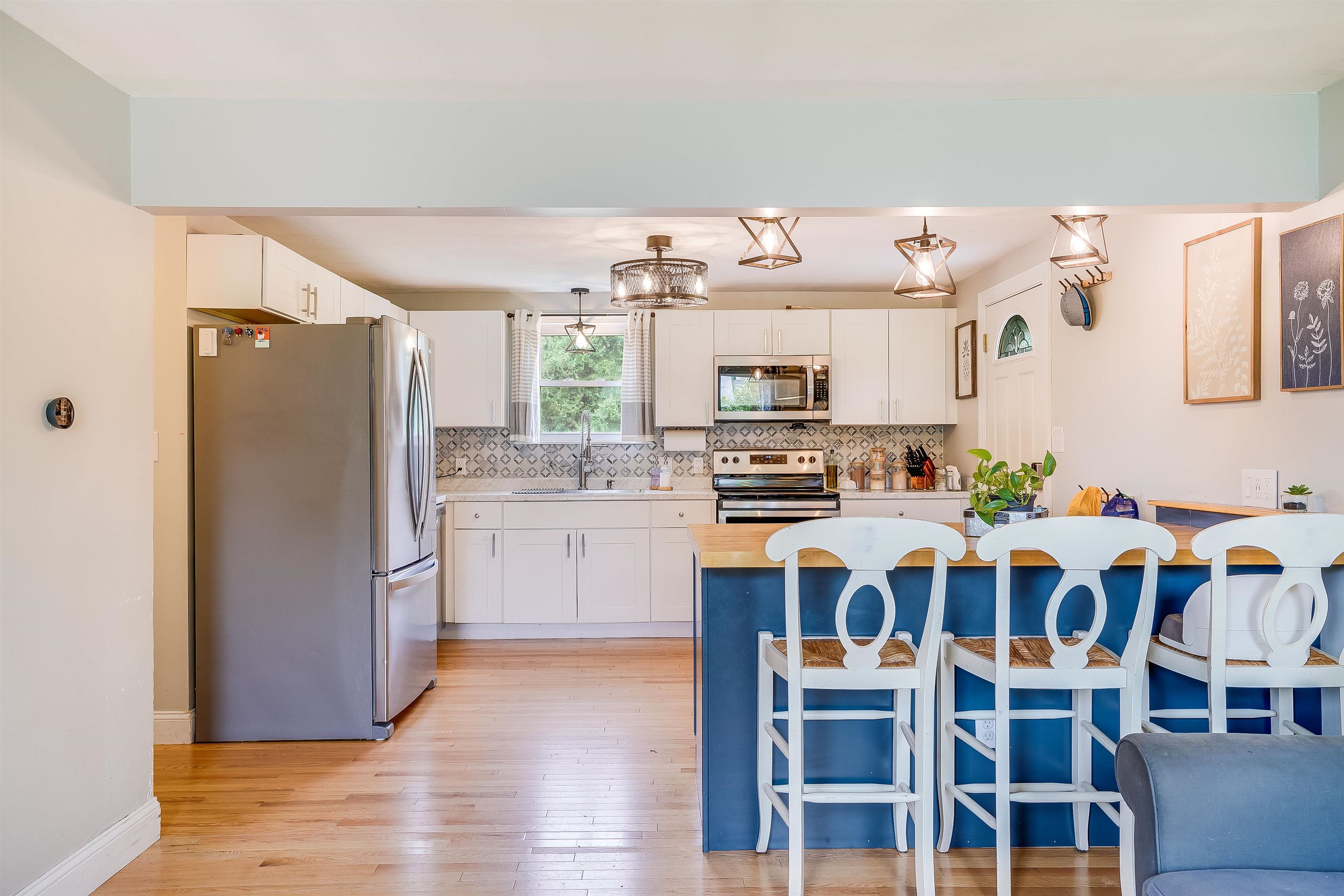 36 Holmgren Road Stratham, NH 03885 - Photo 3 of 40