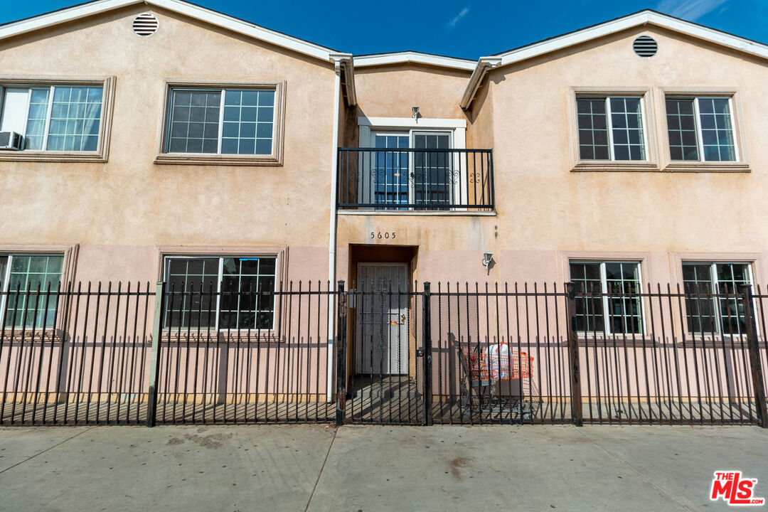 5605 Compton Avenue Los Angeles, CA 90011 - Photo 17 of 17