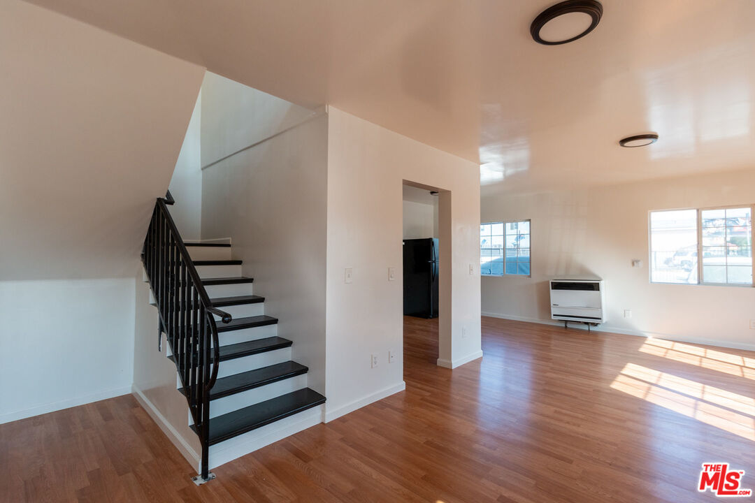 5605 Compton Avenue Los Angeles, CA 90011 - Photo 6 of 17