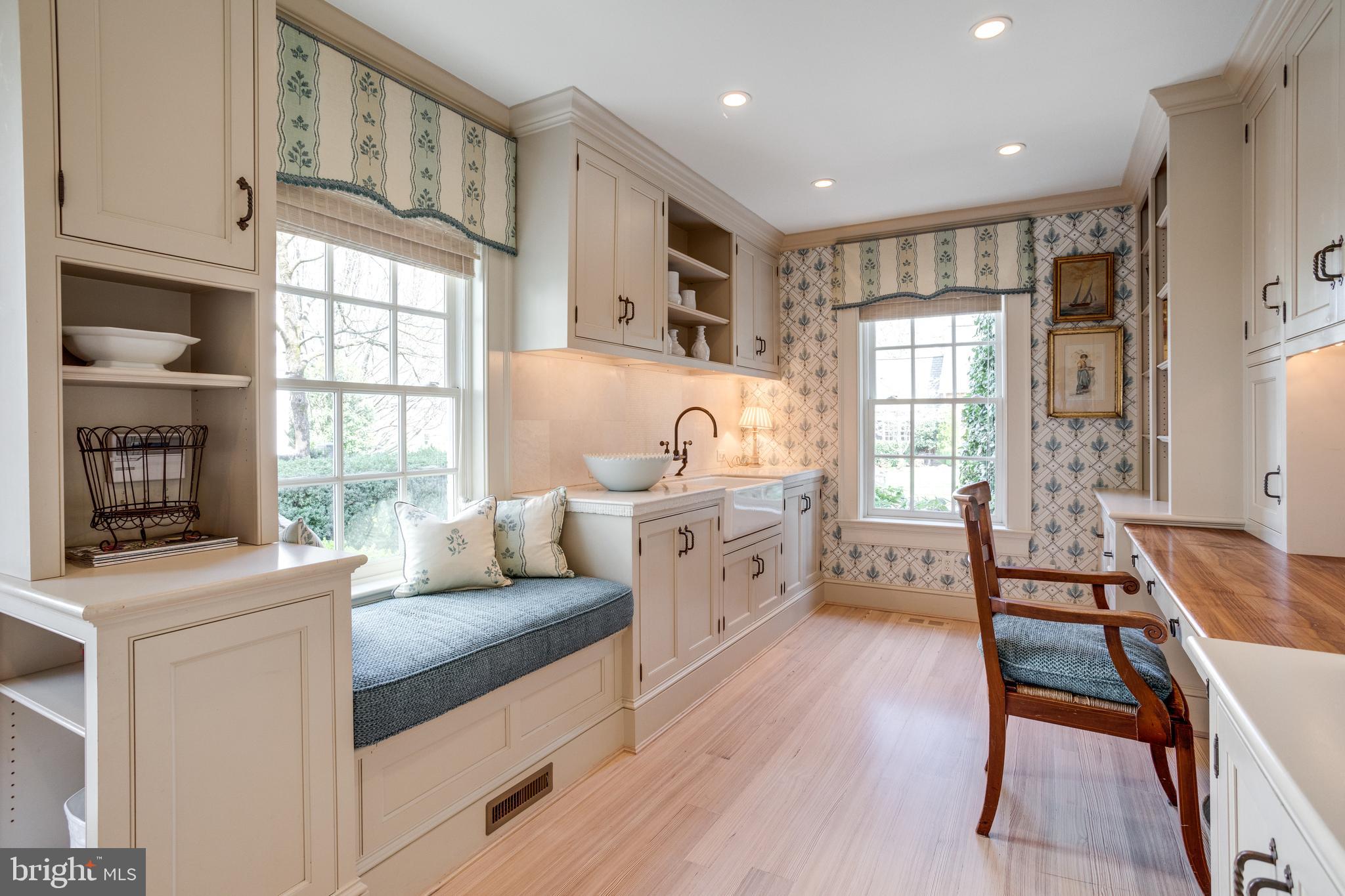 2203 Belle Haven Road Alexandria, VA 22307 - Photo 25 of 77 Mudroom conveniently located by side entrance