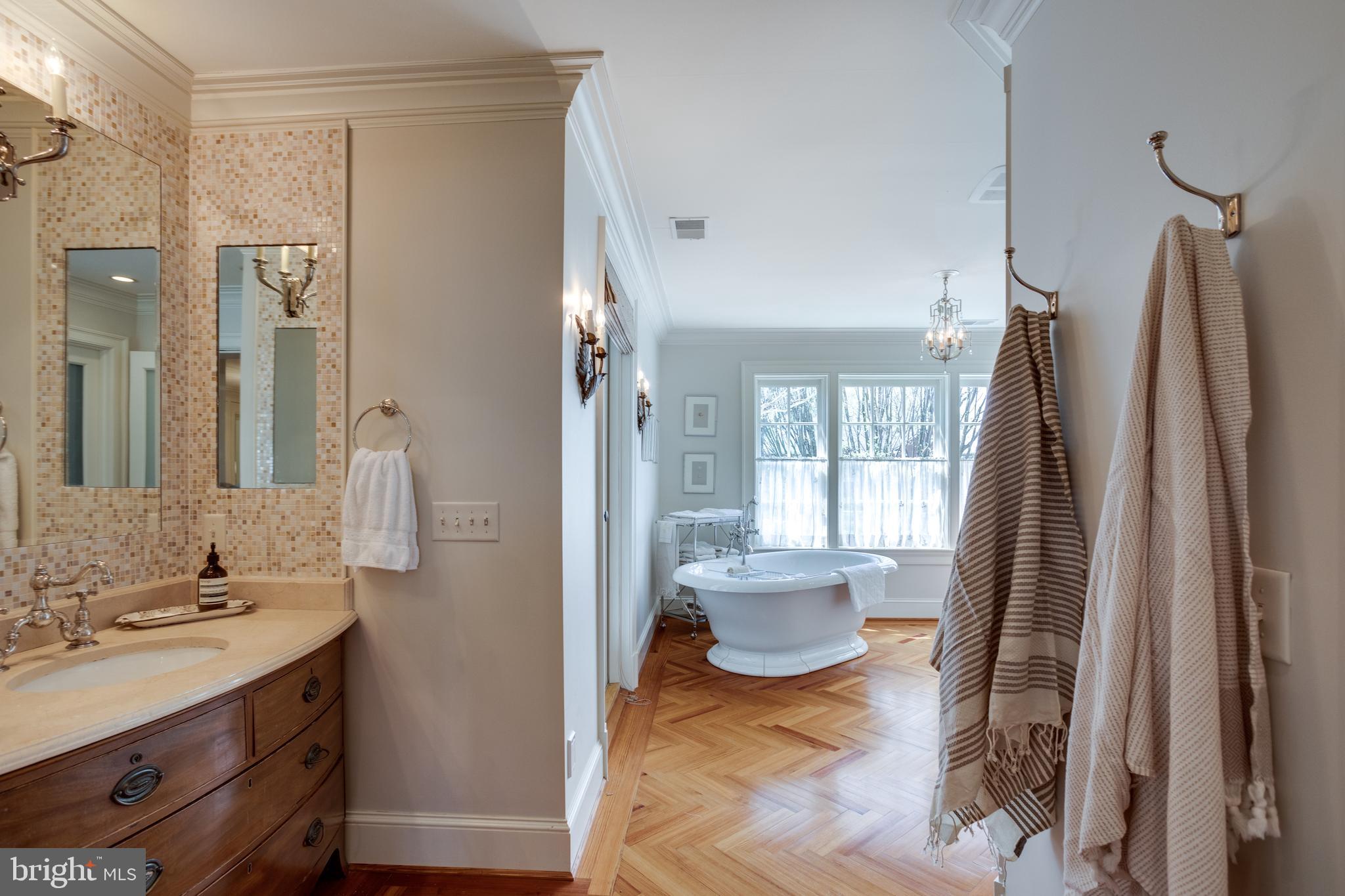 2203 Belle Haven Road Alexandria, VA 22307 - Photo 36 of 77 Primary bath