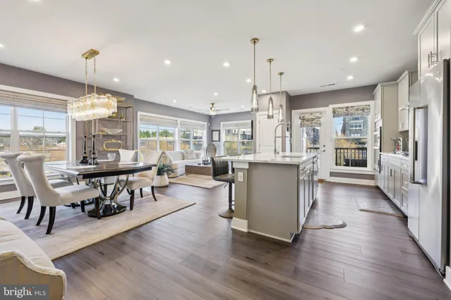 $720,000 | 104 St Ives Place, Unit 402, Oxon Hill, MD 20745