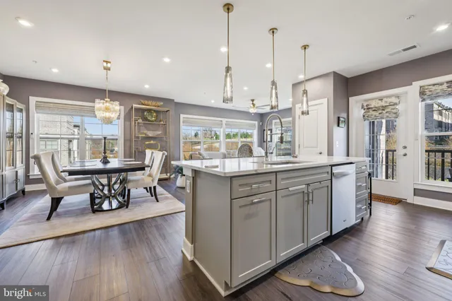 $720,000 | 104 St Ives Place, Unit 402, Oxon Hill, MD 20745