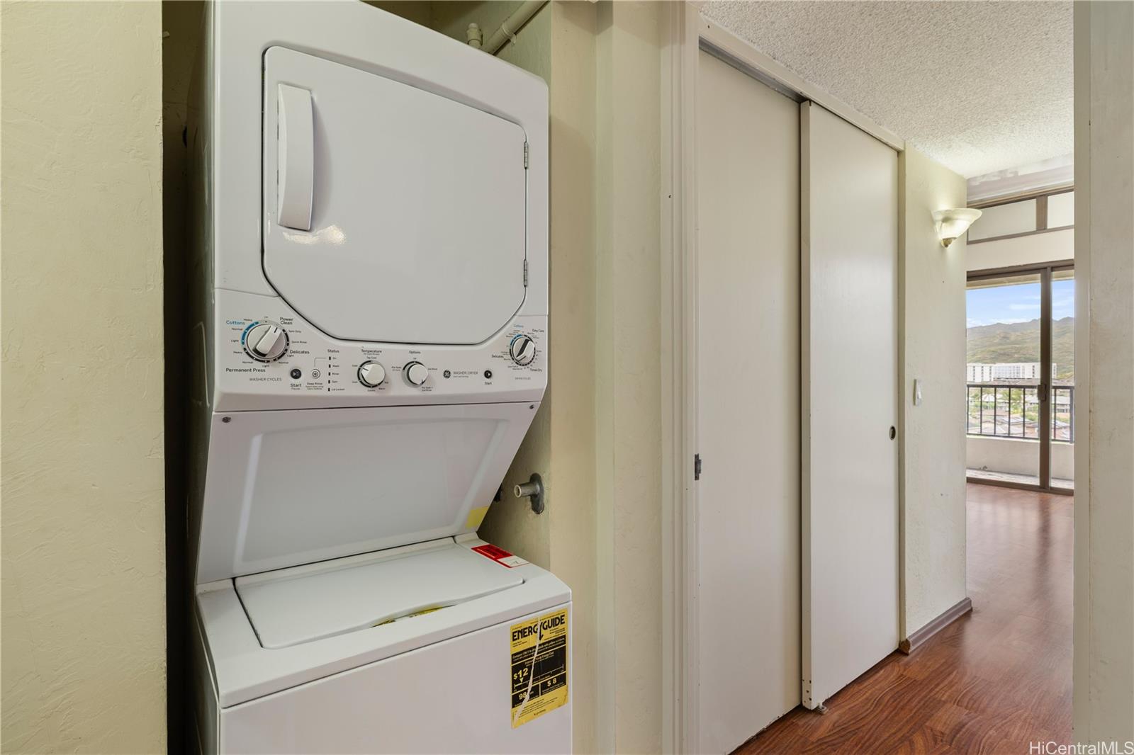 500 Lunalilo Home Road, Unit 28J Honolulu, HI 96825 - Photo 10 of 25 Downstairs Hallway