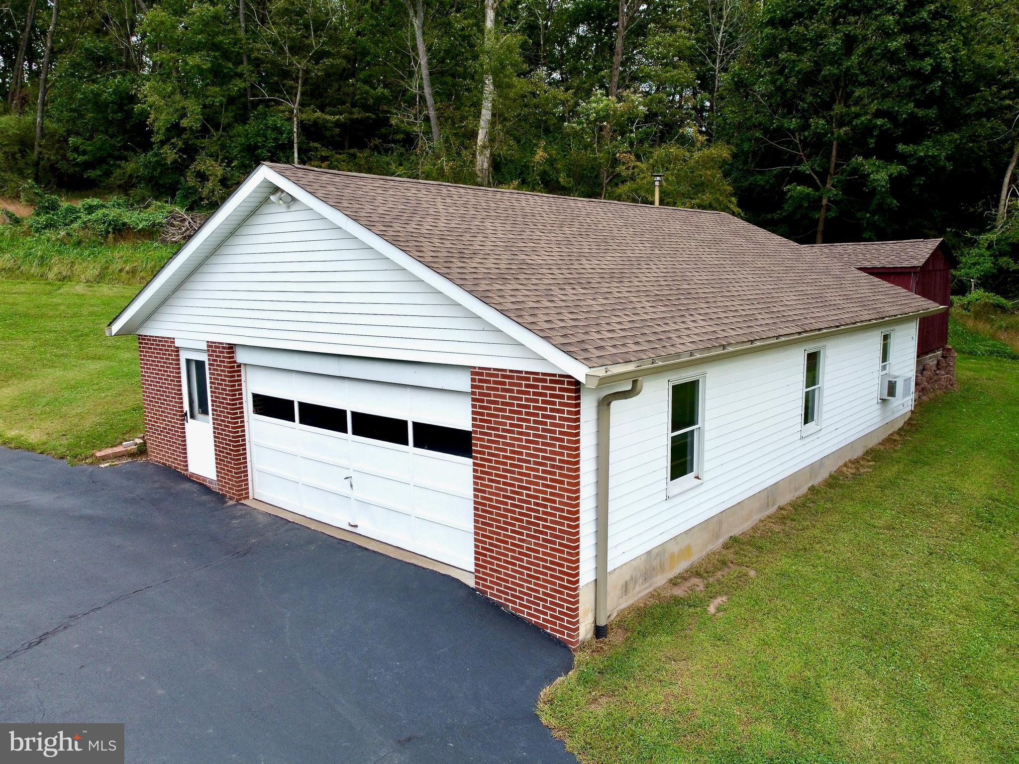 191 Himmelwright Road Barto, PA 19504 - Photo 11 of 78 4 Car Garage- Oil Heat, 39.5 X 28.11 (interior)