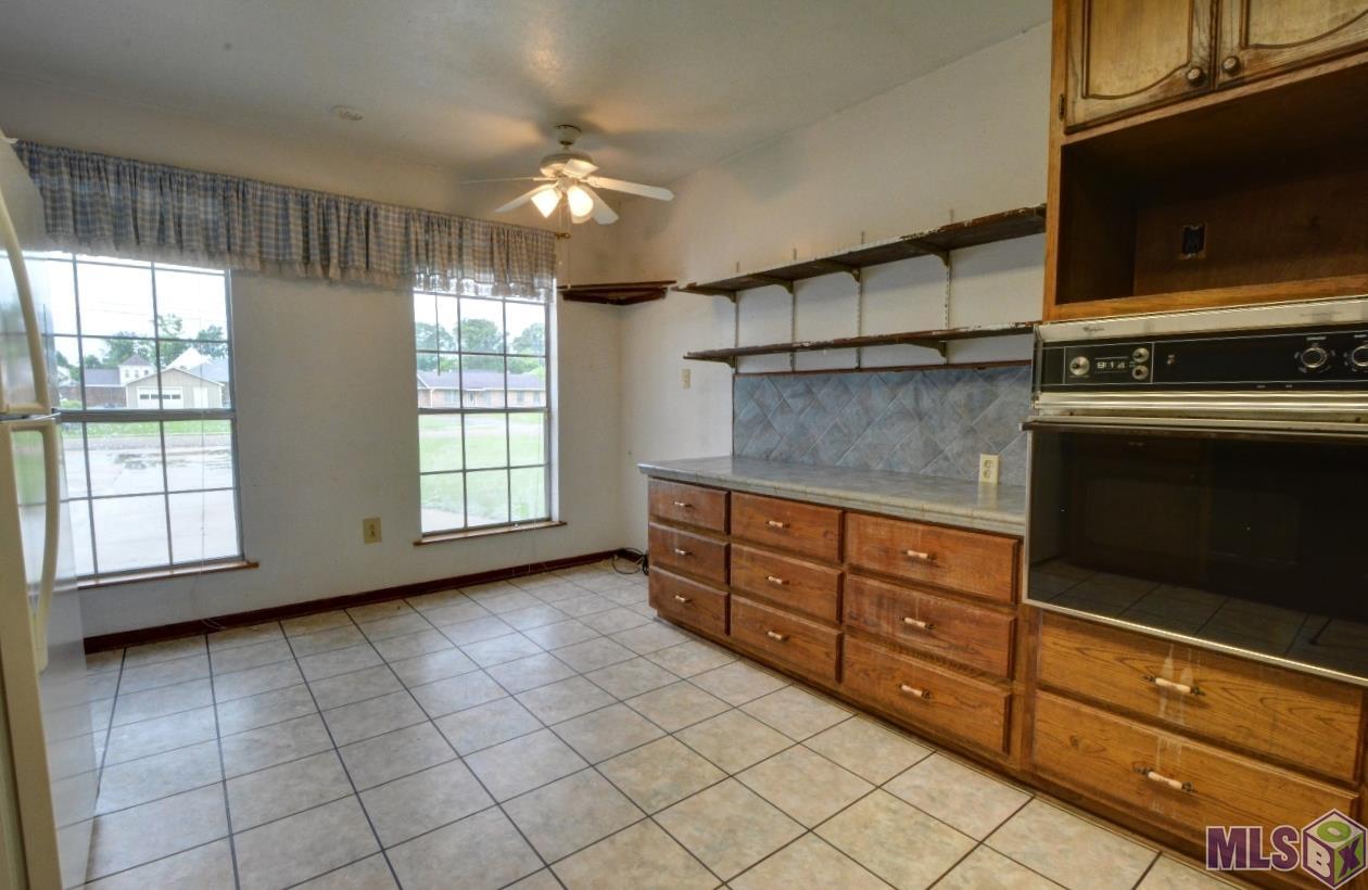 9333 West Inniswold Road Baton Rouge, LA 70809 - Photo 4 of 27