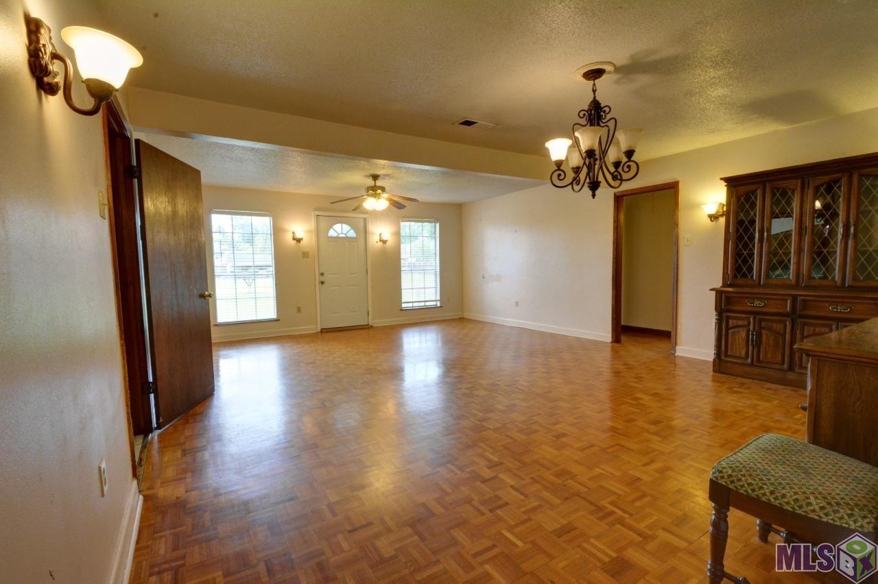 9333 West Inniswold Road Baton Rouge, LA 70809 - Photo 7 of 27