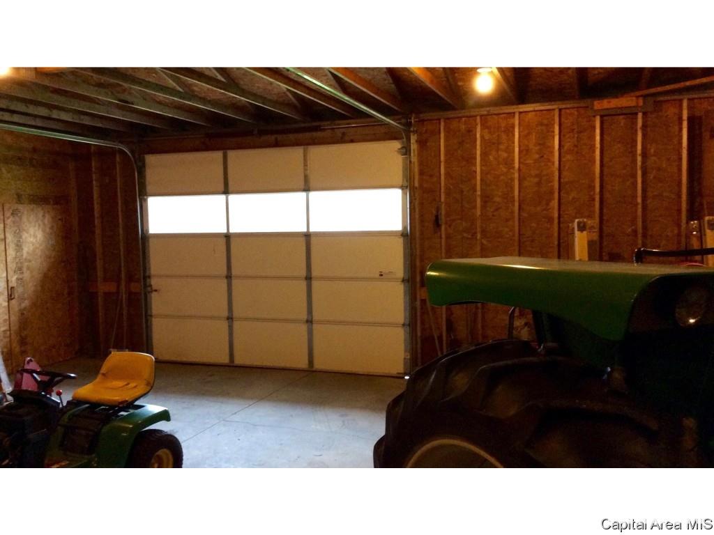 9858 Union Grove Road Morrison, IL 61270 - Photo 17 of 20