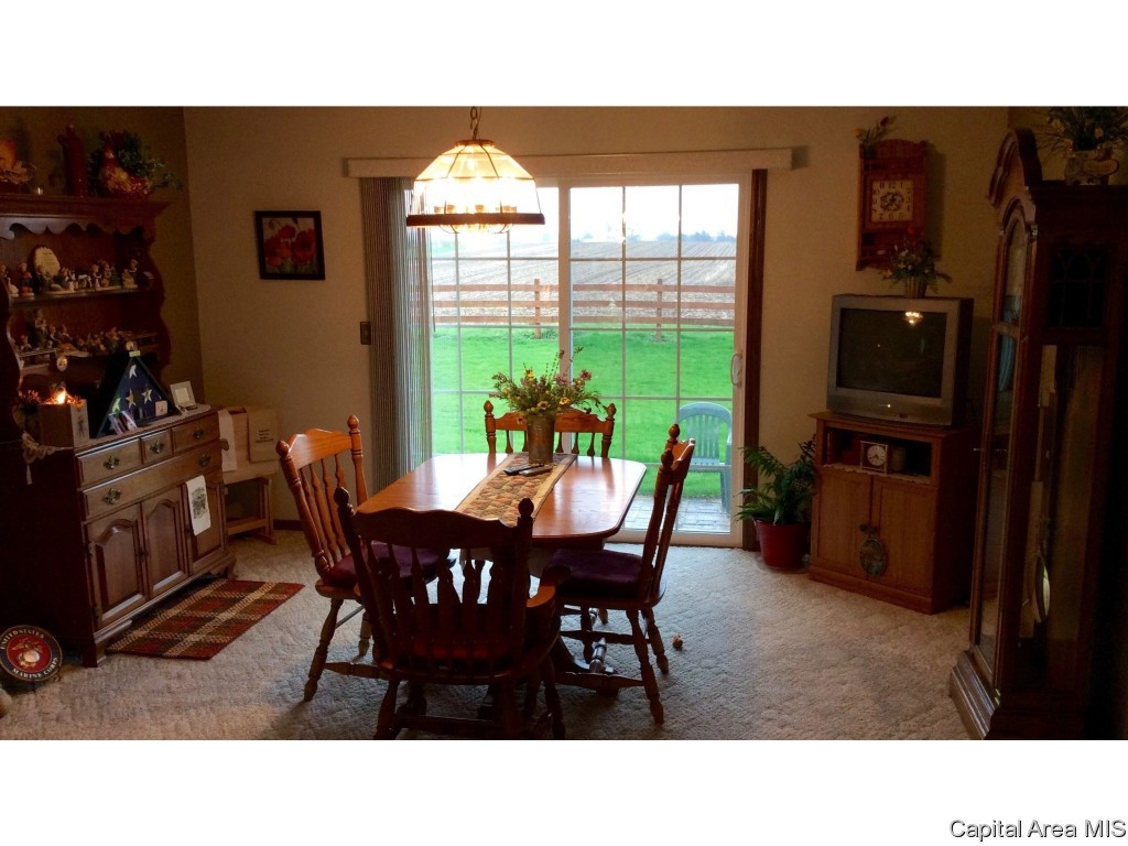 9858 Union Grove Road Morrison, IL 61270 - Photo 3 of 20