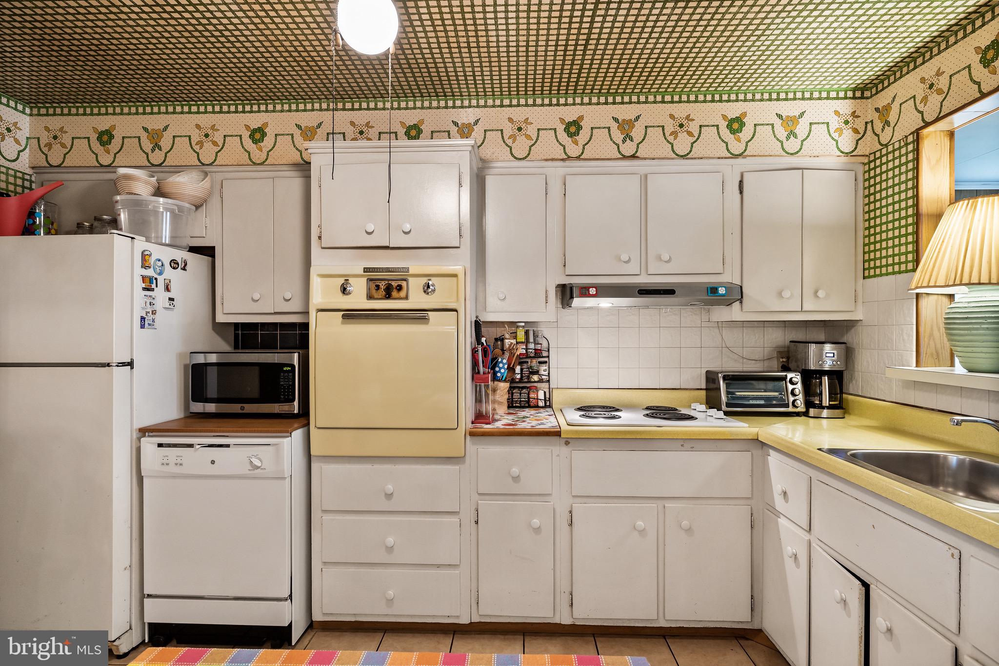 207 Elkins Road Cherry Hill, NJ 08034 - Photo 14 of 29 Gallery Image 14