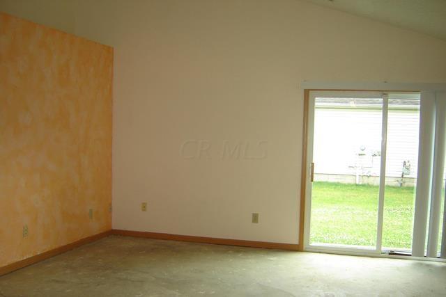 3213 Meridian Road Columbus, OH 43232 - Photo 5 of 14 Gallery Image 5
