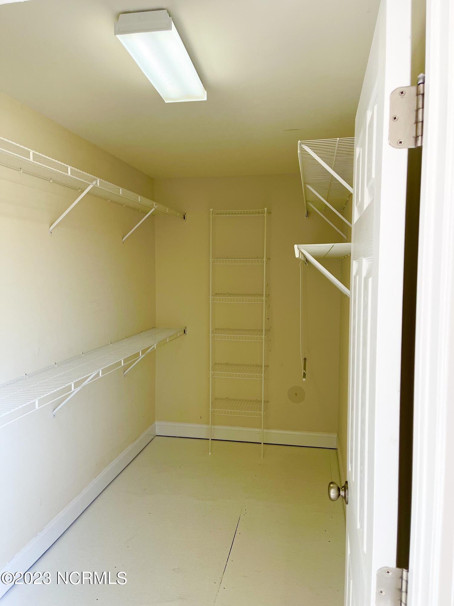 216 Echo Ridge Road Swansboro, NC 28584 - Photo 23 of 31 Master closet