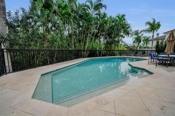 $1,995,000 | 8871 Silverthorn Road, Seminole, FL 33777