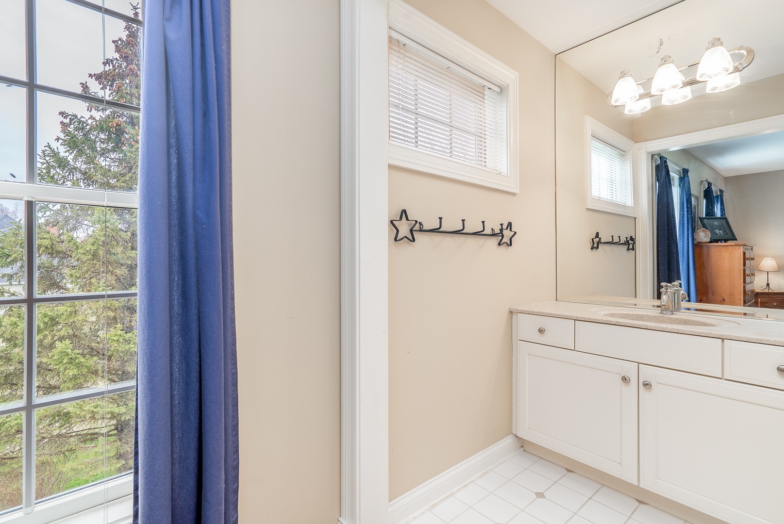 Undisclosed Address Geneva, IL 60134 - Photo 21 of 29 a view of cabinets and a window