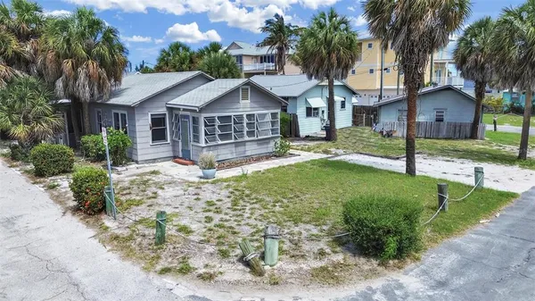 $350,000 | 130 90th Avenue, Treasure Island, FL 33706