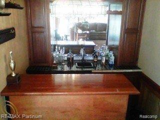 6136 Brophy Road Howell, MI 48855 - Photo 13 of 25 wet bar