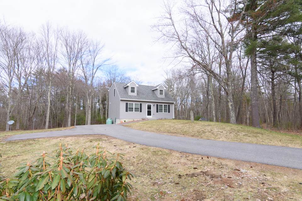 16 Depot Road Kingston, NH 03848 - Photo 2 of 37 Gallery Image 2