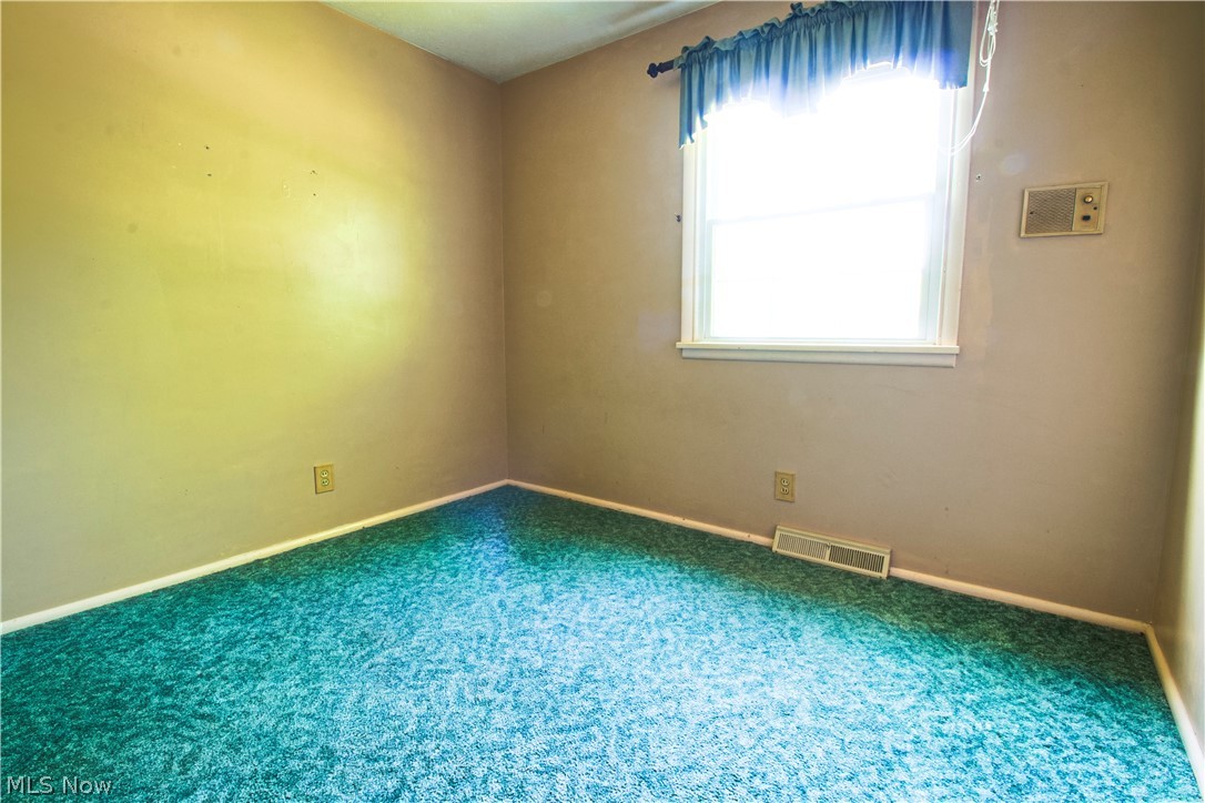194 Habant Road Amherst, OH 44001 - Photo 10 of 21 Gallery Image 10
