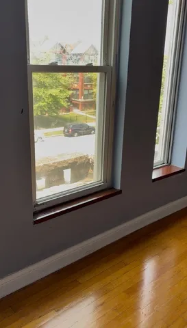 $2,000 | 5943 South Indiana Avenue, Unit 3, Chicago, IL 60637